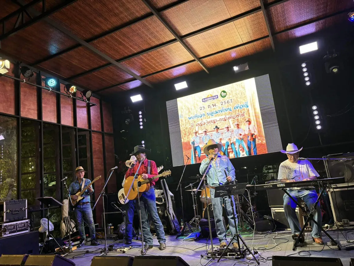 ร้านครัวจิตรา การ์เด้นเฮ้าส์ มุมสวยถ่ายรูป