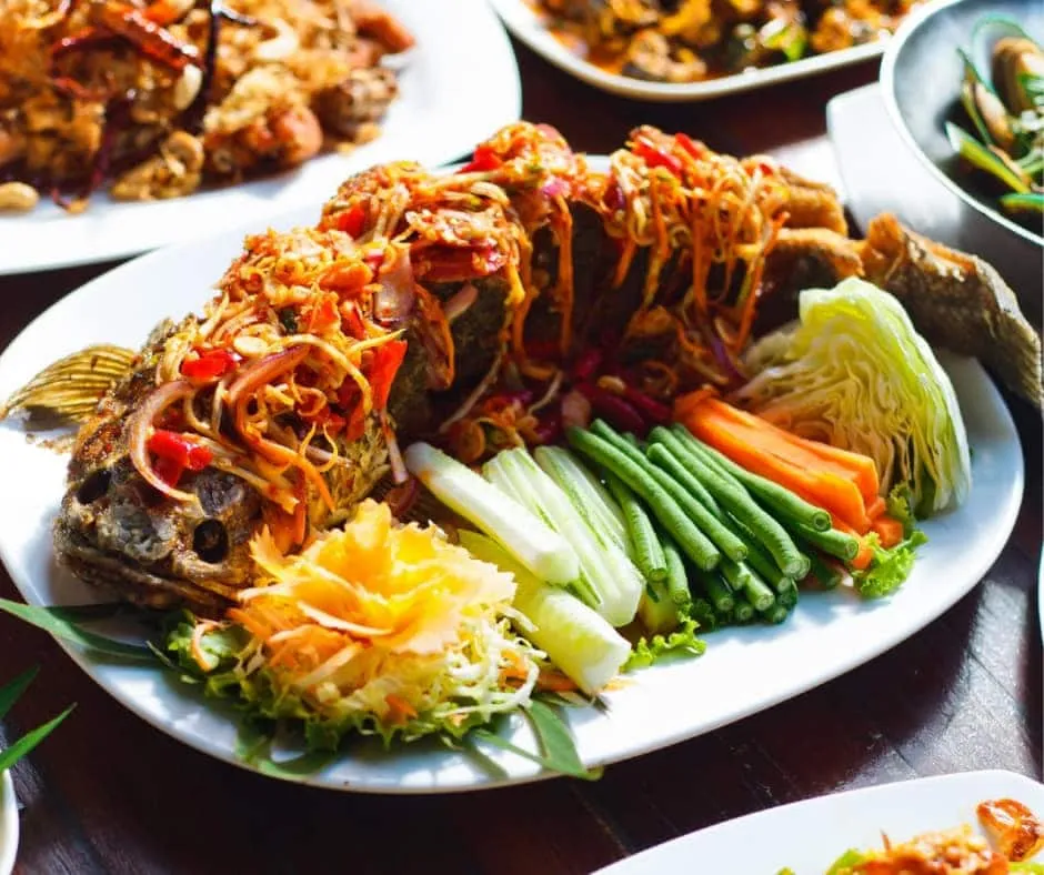 อาหารยอดนิยม คลอง 5 ที่ร้าน ครัวจิตรา Garden House